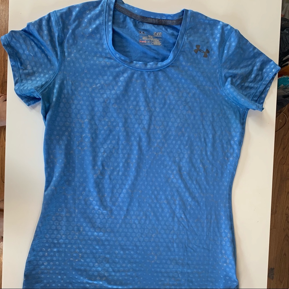 Under Armor Blue Honey Comb workout shirt